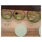 Pyrex 8-piece Tinted Glass Mixing Bowls (MISSING TWO LIDS) - Retail: $50