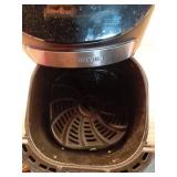 Gourmia GAF798 Digital Air Fryer - No Oil Healthy Frying - 10 One-Touch Cooking Functions - Guided Cooking Prompts - Easy Clean-Up - 7-Quart Basket - Retail: $60