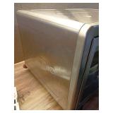 Gourmia XL Digital Air Fryer Toaster Oven with Single-Pull French Doors - Retail: $190