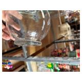 Small Beautiful Clear Glass Flower Vase.