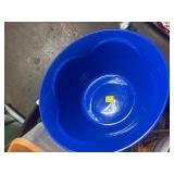 Huge Lot of Plastic Kitchen Items.