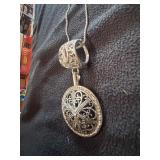 Silver Necklace w/ Pendent