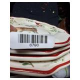 Better Homes & Garden Christmas Glass Plate Set