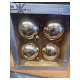 Gold 4 Glass Ornaments
