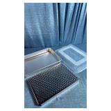 Nordic Ware 3-Piece Crisping and Roasting Set with Lid.