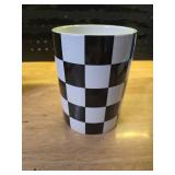 Nakor home Checkered Utensil Holder, 4.13