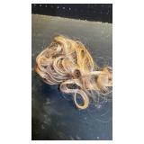 MSMUSAS Blonde Wavy Hair Claw Clip - Retail: $15