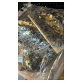 Mixweer 10 Pieces Metallic Table Runner 11 x 110 Inches Sequin Table Runners for Thin Mesh Decorations Party Wedding Birthday Bridal Shower Event(Black, Gold) - Retail: $23