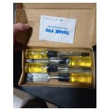 HURRICANE 4 Piece Wood Chisel Set for Woodworking. CR-V Steel Beveled Edge Blades with Safety Caps. Extra Large Grip, Impact-Resistant PVC Handle Chisels (1/4, 1/2, 3/4, 1)