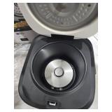 Rice Robot 4-Cup Space Saving Rice Cooker with Ceramic Nonstick Inner Pot, White