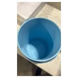 Plastic Storage Bucket with Lid Thickened Portable Water Tub Household Shower Basket Multi-Purpose Organizer for Laundry Camping and Home Use 10L - Retail: $0