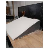 Vekkia Memory Foam Wedge Pillow - Retail: $35