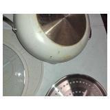 Tramontina 5-quart All-In-One Plus Ceramic Non-Stick Pan (no wooden spoons)