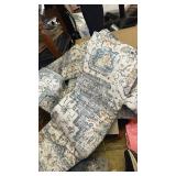 jinchan Area Rug 3x5 Floral Print Doormat for Bathroom Kitchen BedroomNon Slip, Washable Rug, Entryway Door Mat, Indoor, Thin Rug, Vintage, Retro, Boho, Country, Distressed - Retail: $37