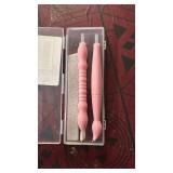 WJCJTJL Ergonomic Vacuum Diamond Painting Pen Replacement Pen â 2-Pack Vacuum Diamond Art Pens with Straight & Angled Tips, Lightweight & Comfortable Grip for Long Crafting Sessions (Pink)