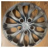 Set of 4 Toyota 15” Hubcaps / Wheel Covers – Silver