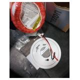 Kidde Hardwired Smoke & Carbon Monoxide Detector, AA Battery Backup, Voice Alerts, Interconnectable, LED Warning Light Indicators, 1 Pack