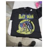 0)DC Comics Batman Vintage Spotlight T-Shirt Small