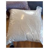 3 pack of 18 throw pillows