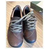 $135 Size 8.5 KEEN Womens Presidio Casual Comfortable
