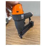 WEN 18-Gauge 3/8-Inch to 2-Inch Pneumatic Brad Nailer (61721)