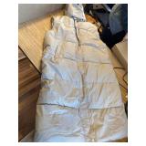 Long Vest for Women Sleeveless Zip-up Puffer with Hood