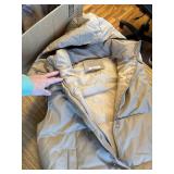 Long Vest for Women Sleeveless Zip-up Puffer with Hood