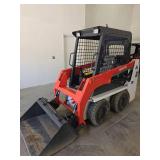HH670 Skid Steer Loader with 42\" Bucket