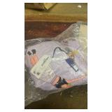 Taylor Swift Throw Blanket - Retail: $25