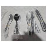 Black Silverware Set, 30 Pieces Stainless Steel Flatware Utensils, Cutlery Set Service for 6 Including Fork Spoon and Knife, Dishwasher Safe
