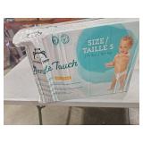 Amazon Brand - Mama Bear Gentle Touch Diapers, Size 5, 132 Count (4 packs of 33)