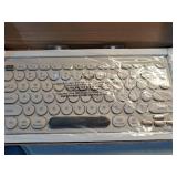 North Compact Round Key Wireless Keyboard - Beige
