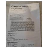 North Compact Round Key Wireless Keyboard - Beige