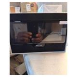 Rexing Wireless Apple CarPlay & Android Auto Display with 4K Dash Cam: Vehicle Electronics Accessory - Retail: $200