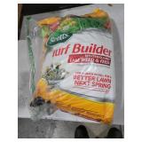 Turf Builder 33.84 lbs. 12,000 sq. ft. WinterGuard Weed Killer Plus Fall Dry Fertilizer