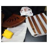 BHNJUTM Corner Shower Stool 14.5 in,Shower Foot Rest with Storage Shelf, Shower Shaving Stool for Shaving Legs, Shower Foot Stool for Inside Small Shower Spaces- Acacia Wood Small Shower Stool - Retai