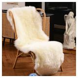 LLB Genuine Sheepskin Area Rug Wool Rug Fur Carpet Fluffy Shaggy Fur Rug for Living Room Kids Bedroom Real Sheepskin Throw Lambskin Rugs Sofa Mat Chair Seat Covers (Ivory White, 2 x 6 ft Sheepskin) - 