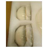 Pokini Gradient Green Stoneware Dinnerware Sets, 12 pcs Reactive Glaze Plates and Bowls Sets, Handmade Ceramic Round Dishes Set for 4, Highly Chip and Crack Resistant Modern Plate Set - Retail: $60