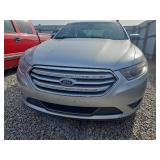 2017 Ford Taurus Limited FWD | SILVER