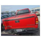 2000 Chevrolet Silverado 1500 Ext. Cab 3-Door Long Bed 2WD | RED