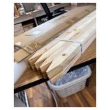 VEVOR Wooden Garden Stakes, 25 Pcs, 36 x 0.5 x 1.5 in, Fir Wood