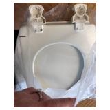 Lift-Off Round Closed Front Toilet Seat in Biscuit