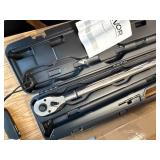 $101 VEVOR 3/4-Inch Drive Torque Wrench 100-600 ft-lb,1" Adapter,48"