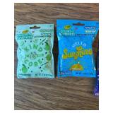 Lot of 4 crayola kinetic sand