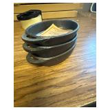 3- Pack. Old Mountain Pre-Seasoned Cast Iron 4.5in Oval Single-Serve Dish
