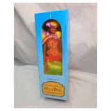 Pearly Shells Musical Walking & Dancing Hula Doll
