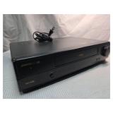 Signature 2000 VHS HQ 4-Head VCR Player