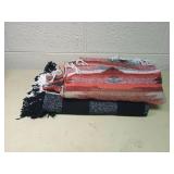 Lot of 2 small blankets