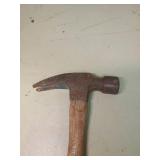 Vaughan Wood Handle Claw Hammer