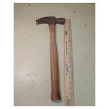 Vaughan Wood Handle Claw Hammer